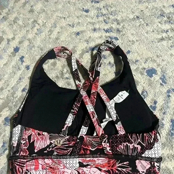 NWOT Lululemon Energy Bra Nulux *Lunar New Year Artisan Spring Multi size 2 - Picture 4 of 4
